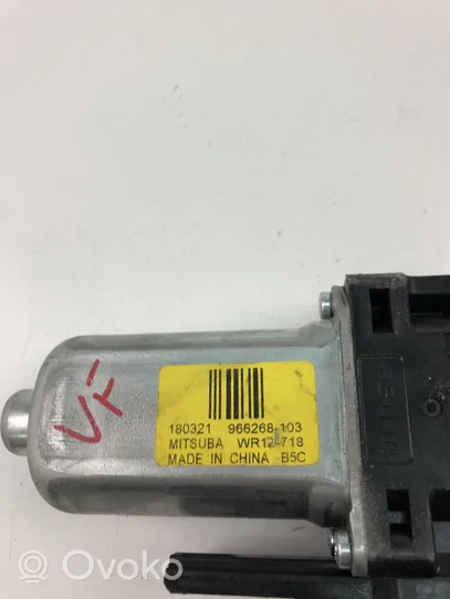 Volvo V40 Moteur de lève-vitre de porte avant 966268103