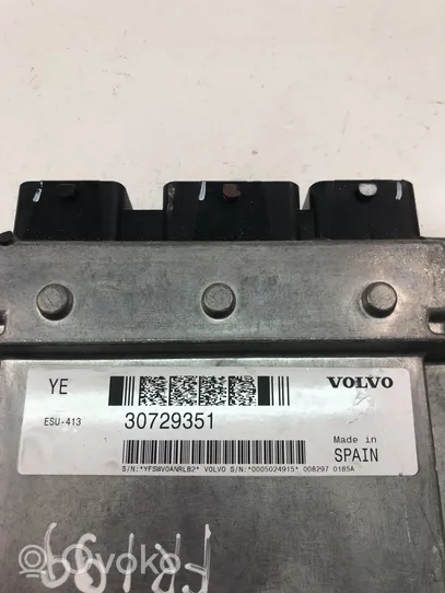 Volvo V70 Engine control unit/module ECU 30729351
