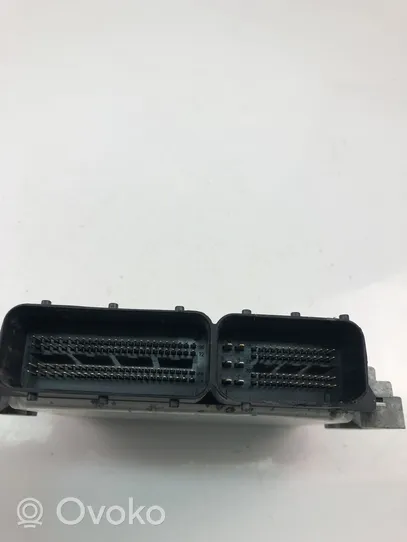 KIA Ceed Komputer / Sterownik ECU silnika 391302A720