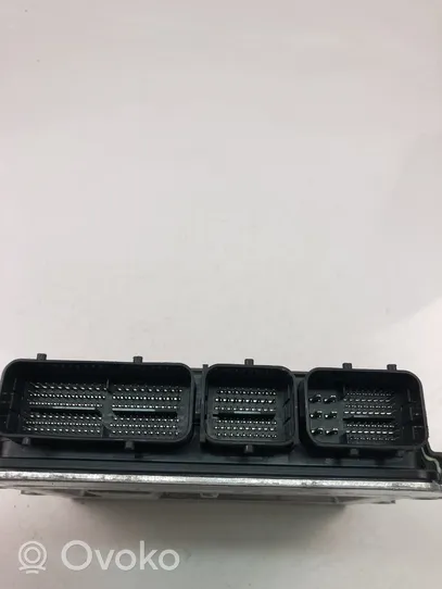 Volvo XC60 Komputer / Sterownik ECU silnika 32313937