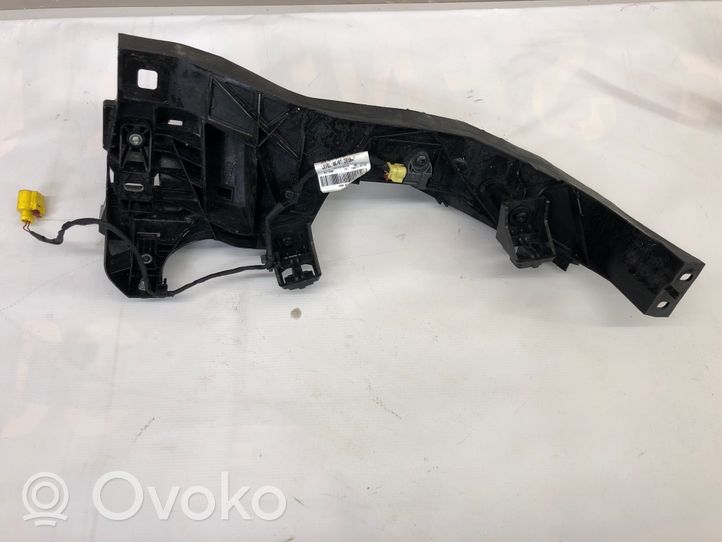 Audi Q8 Staffa faro/fanale 4M8805607A