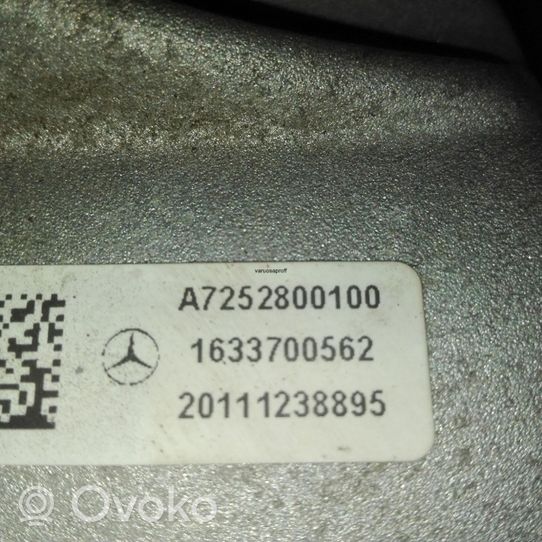 Mercedes-Benz C W205 Skrzynia rozdzielcza / Reduktor A7252800100