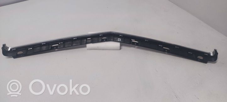 Mercedes-Benz C W204 Modanatura separatore del paraurti anteriore A2048800983