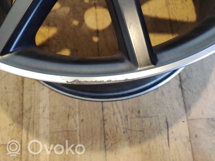 Mercedes-Benz GLA W156 R20 alloy rim A1564010402