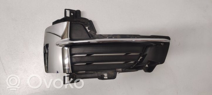 BMW X5 F15 Rejilla inferior del parachoques delantero 51117307993