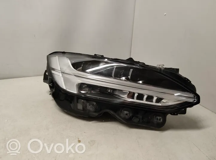 Volvo S90, V90 Lampa przednia 32228677