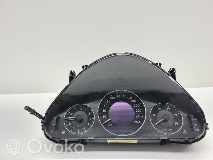 Mercedes-Benz E W211 Tachimetro (quadro strumenti) A2115403447