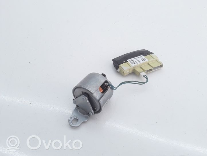 BMW 5 F10 F11 Motorino di regolazione piantone dello sterzo 620129310A