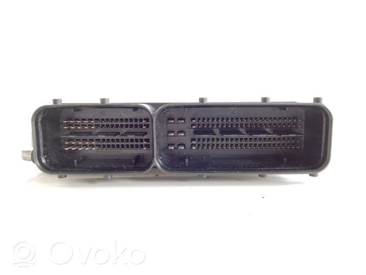 Volkswagen Transporter - Caravelle T5 Calculateur moteur ECU 038906016AK