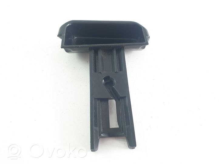 Mercedes-Benz S W220 Hand brake release handle 2204270120