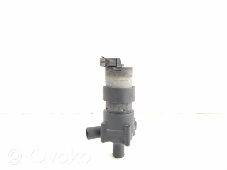 Mercedes-Benz C W203 Pompe à eau de liquide de refroidissement 2038350064