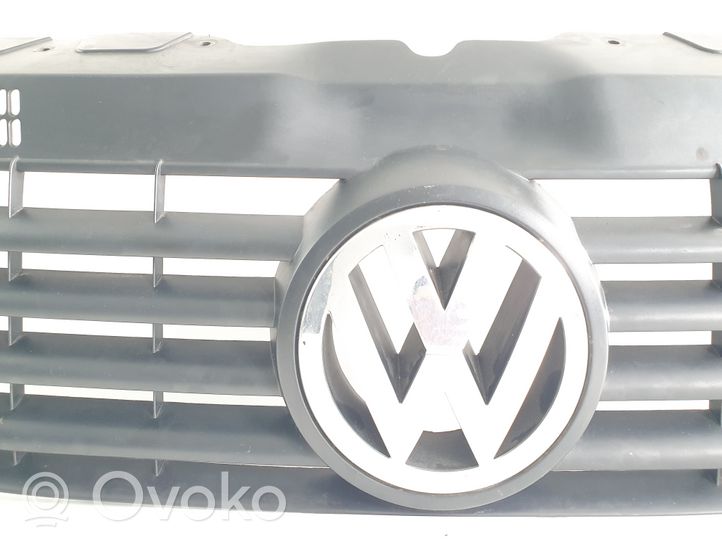 Volkswagen Transporter - Caravelle T5 Grille calandre supérieure de pare-chocs avant 