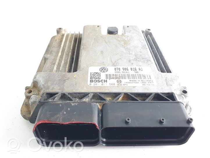 Volkswagen Transporter - Caravelle T5 Sterownik / Moduł ECU 070906016AJ