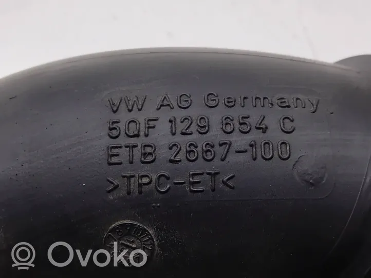 Volkswagen Tiguan Oro paėmimo kanalo detalė (-ės) 5QF129654C