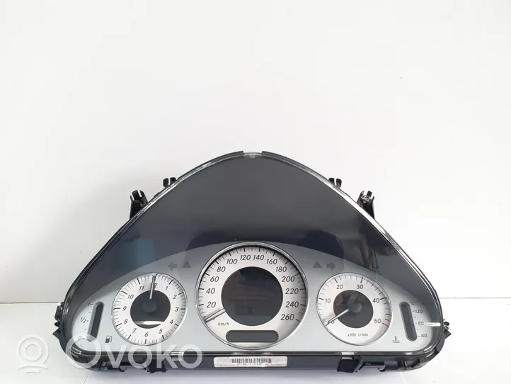 Mercedes-Benz E W211 Tachimetro (quadro strumenti) A2115406248