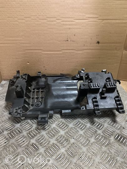 BMW 1 F20 F21 Altra parte del vano motore 12527608107