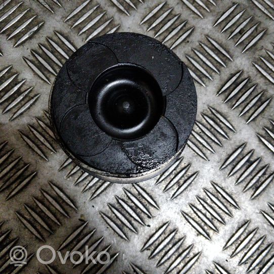 Volvo XC90 Piston 