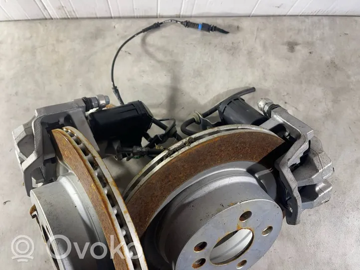 BMW 3 G20 G21 Bremsscheiben und Bremssättel eingestellt g20