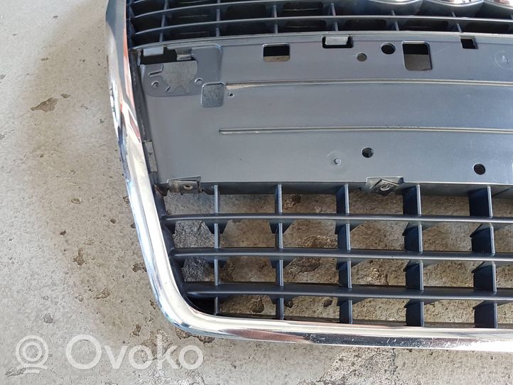 Audi A8 S8 D3 4E Grille calandre supérieure de pare-chocs avant 4E0853651AE