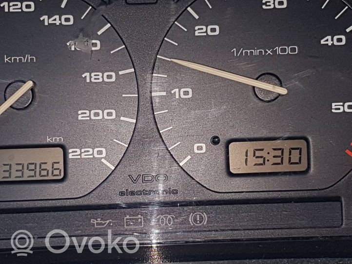 Volkswagen Golf III Compteur de vitesse tableau de bord 