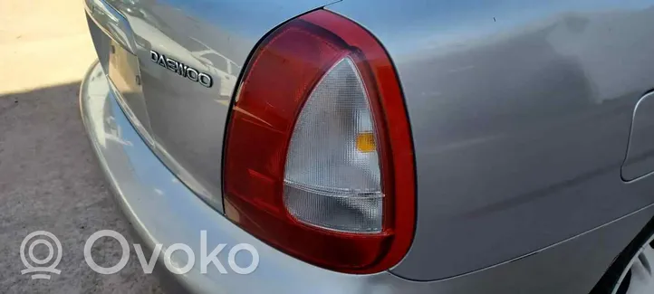 Daewoo Nubira Feux arrière / postérieurs 0311000732