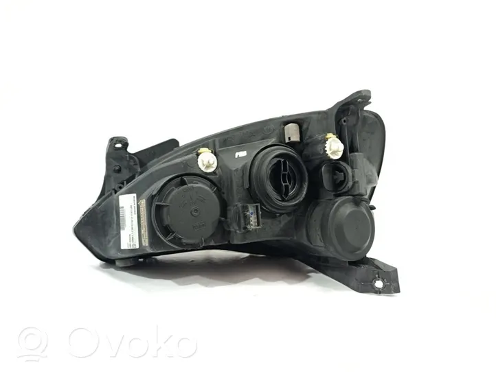 Opel Corsa C Lampa przednia 09114330