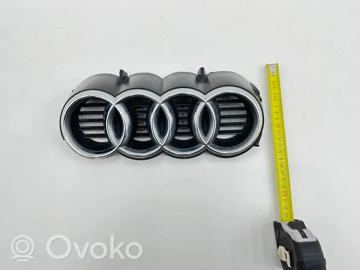 Audi Q5 SQ5 Значок производителя 