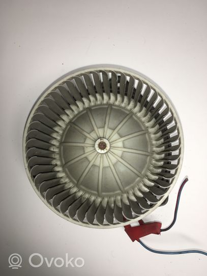 Nissan Patrol 260 Ventola riscaldamento/ventilatore abitacolo 0130111153