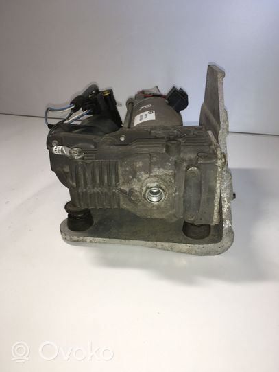 Land Rover Discovery 4 - LR4 Ilmajousituksen kompressoripumppu BH3219G525DD