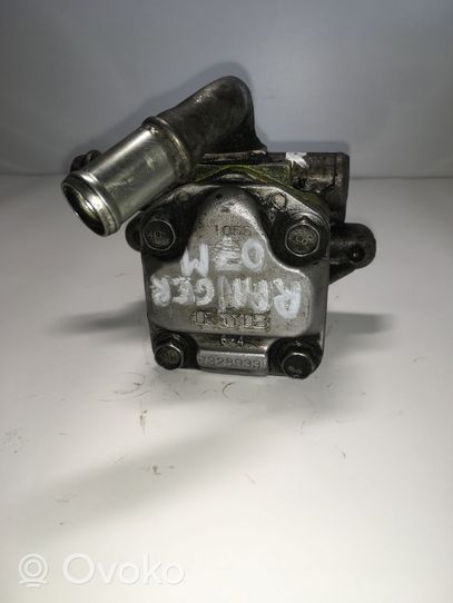 Ford Ranger Power steering pump UUR56A