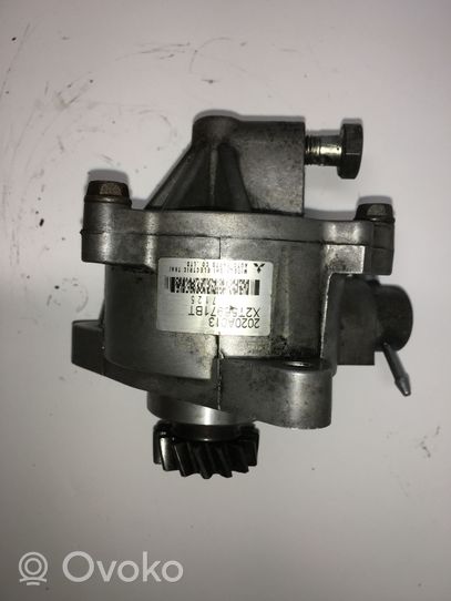 Mitsubishi Pajero Vacuum pump 2020A013