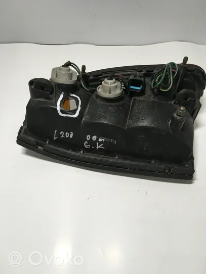 Mitsubishi L200 Luci posteriori 0431646