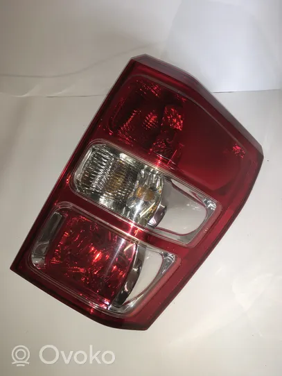 Suzuki Grand Vitara II Lampa tylna 22059079