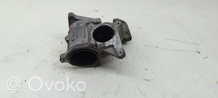 Volkswagen PASSAT B6 Tuyau de raccordement solide EGR 03G129637A