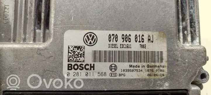 Volkswagen Transporter - Caravelle T5 Calculateur moteur ECU 070906016AJ