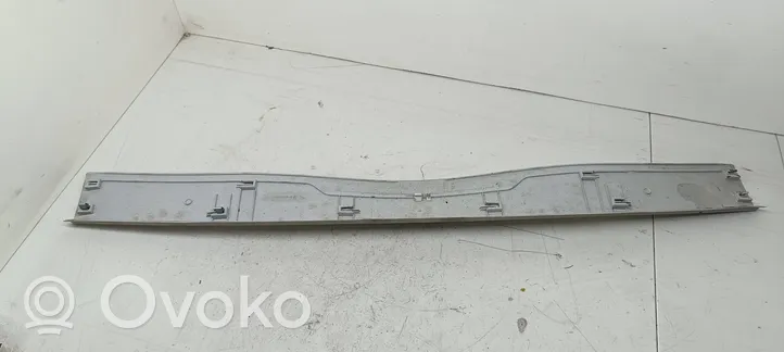 Volkswagen Touran I Dolny panel schowka koła zapasowego 1T0867625B