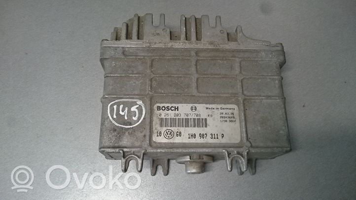 Volkswagen Golf III Calculateur moteur ECU 1H0907311P