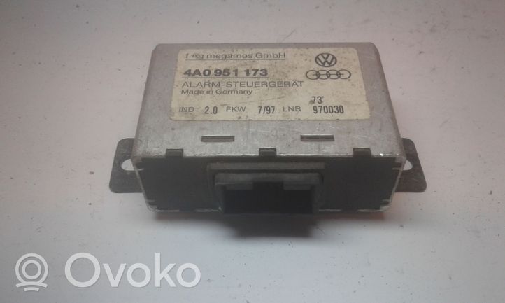 Audi A6 S6 C4 4A Boîtier module alarme 4A0951173