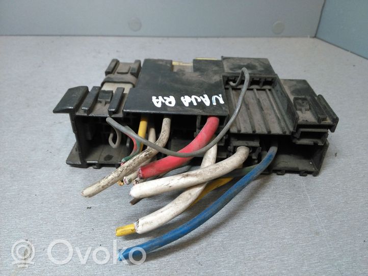 Nissan Navara D40 Fuse module 72545226