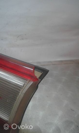 Opel Omega B2 Lampy tylnej klapy bagażnika 62257