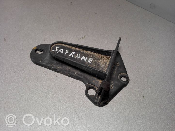 Renault Safrane Front bumper mounting bracket 7700846674E