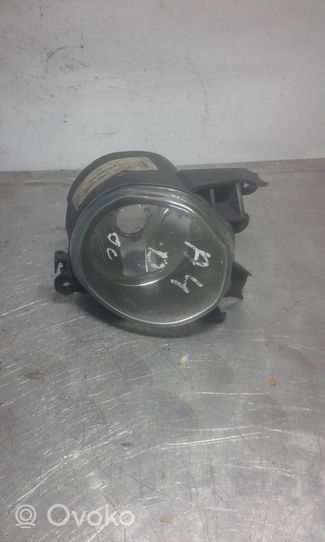 Audi A4 S4 B5 8D Światło przeciwmgłowe przednie 8D0941699B