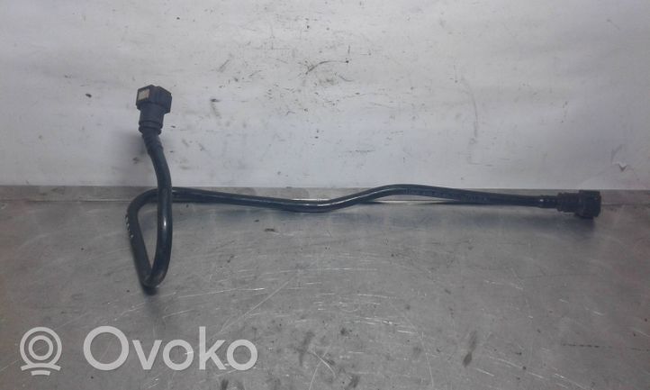 Toyota Corolla Verso E121 Fuel line pipe 