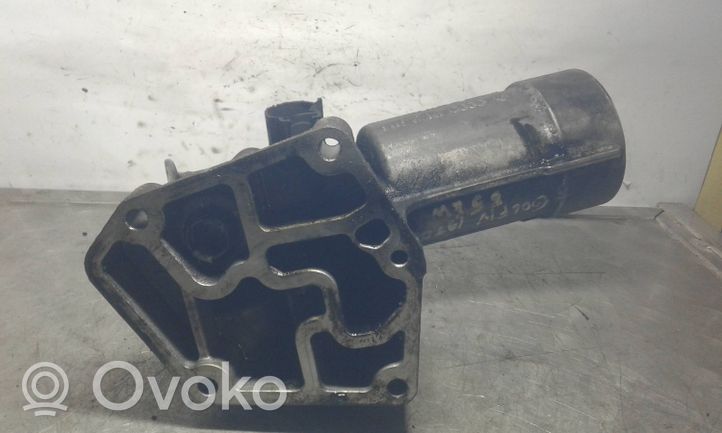 Volkswagen Golf IV Support de filtre à huile 038115389B