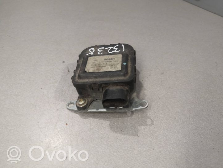 Subaru Forester SF Motor/activador trampilla de calefacción 0132801113