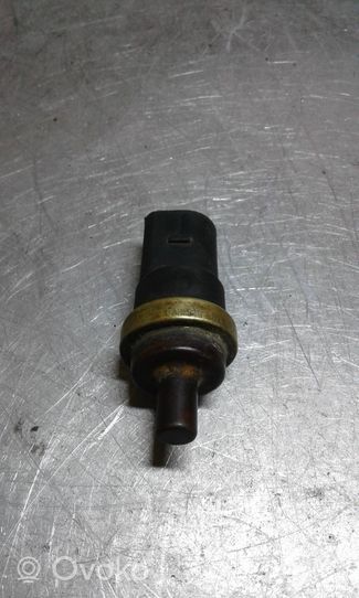 Volkswagen PASSAT B5.5 Sonde de température de liquide de refroidissement 078919501C