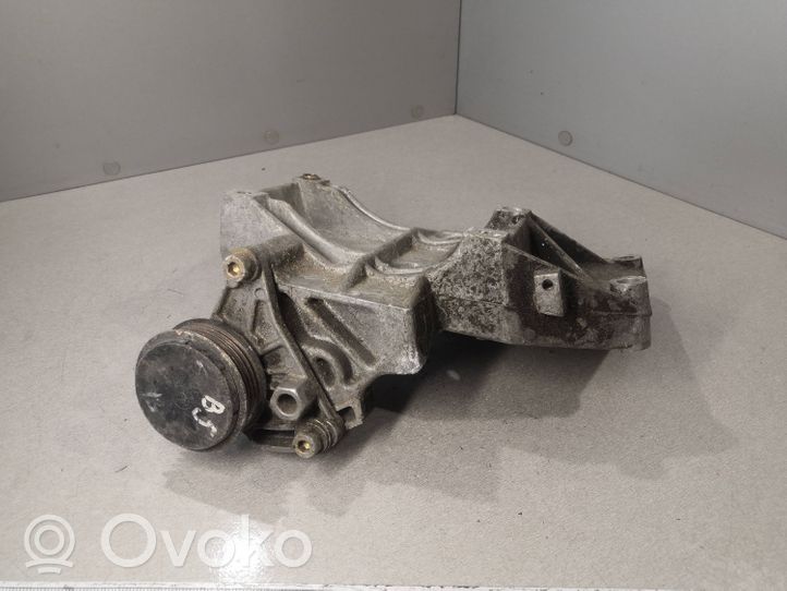 Audi A6 S6 C5 4B Supporto di montaggio del motore (usato) 058260885C