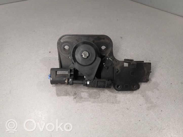 Opel Corsa C Atidarymo rankenėlė galinio dangčio (išorinė) 13168317