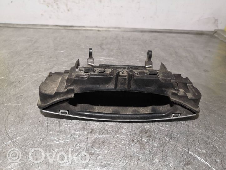 Audi A3 S3 A3 Sportback 8P Maniglia esterna per portiera anteriore 4B0839885