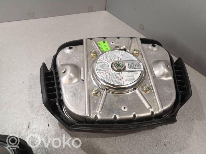 Audi A4 S4 B5 8D Steering wheel airbag 4B0880201Q